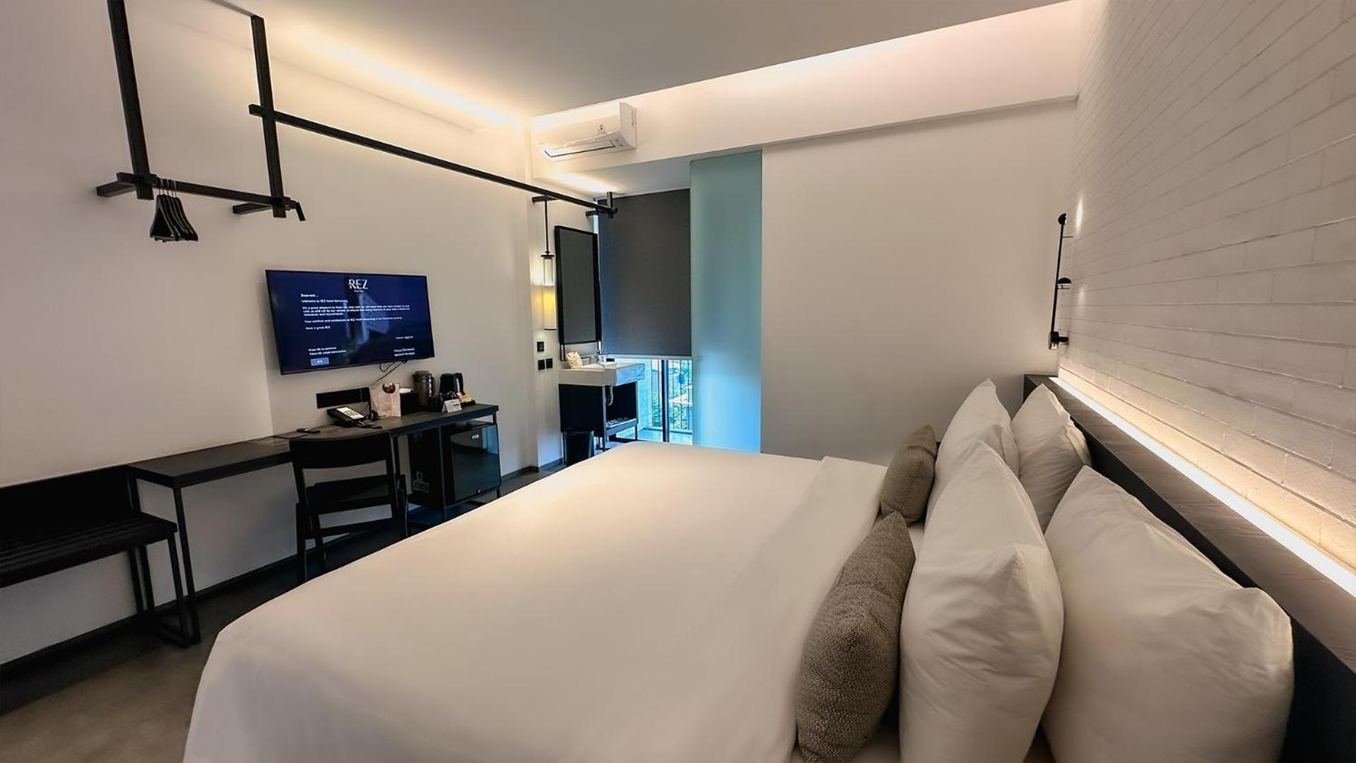 Rez Hotel Semarang Luaran gambar